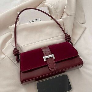 Elegant Burgundy Handbag